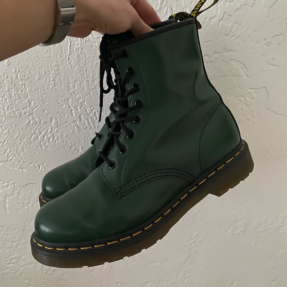 COPY - Green Dr. Martens 1460 SMOOTH LEATHER LACE UP BOOTS, size 41